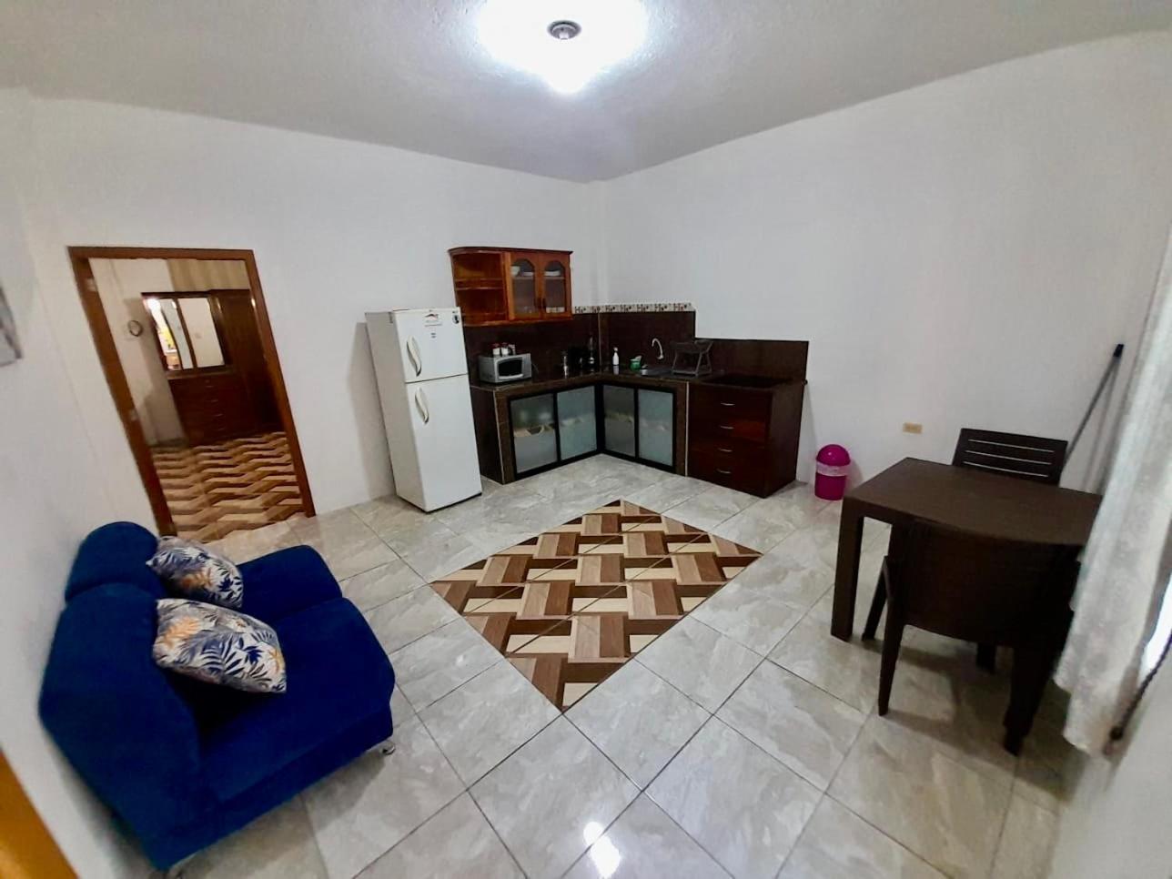 Apartahotel Casa Soleil Puerto Villamil Habitación foto